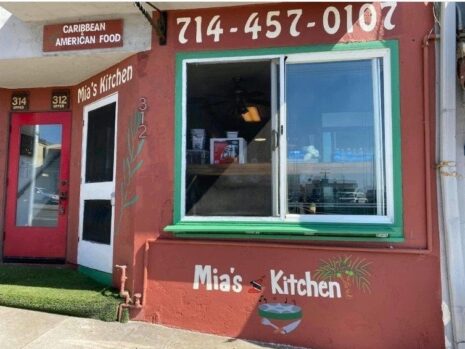 Mia’s-Kitchen-store-front